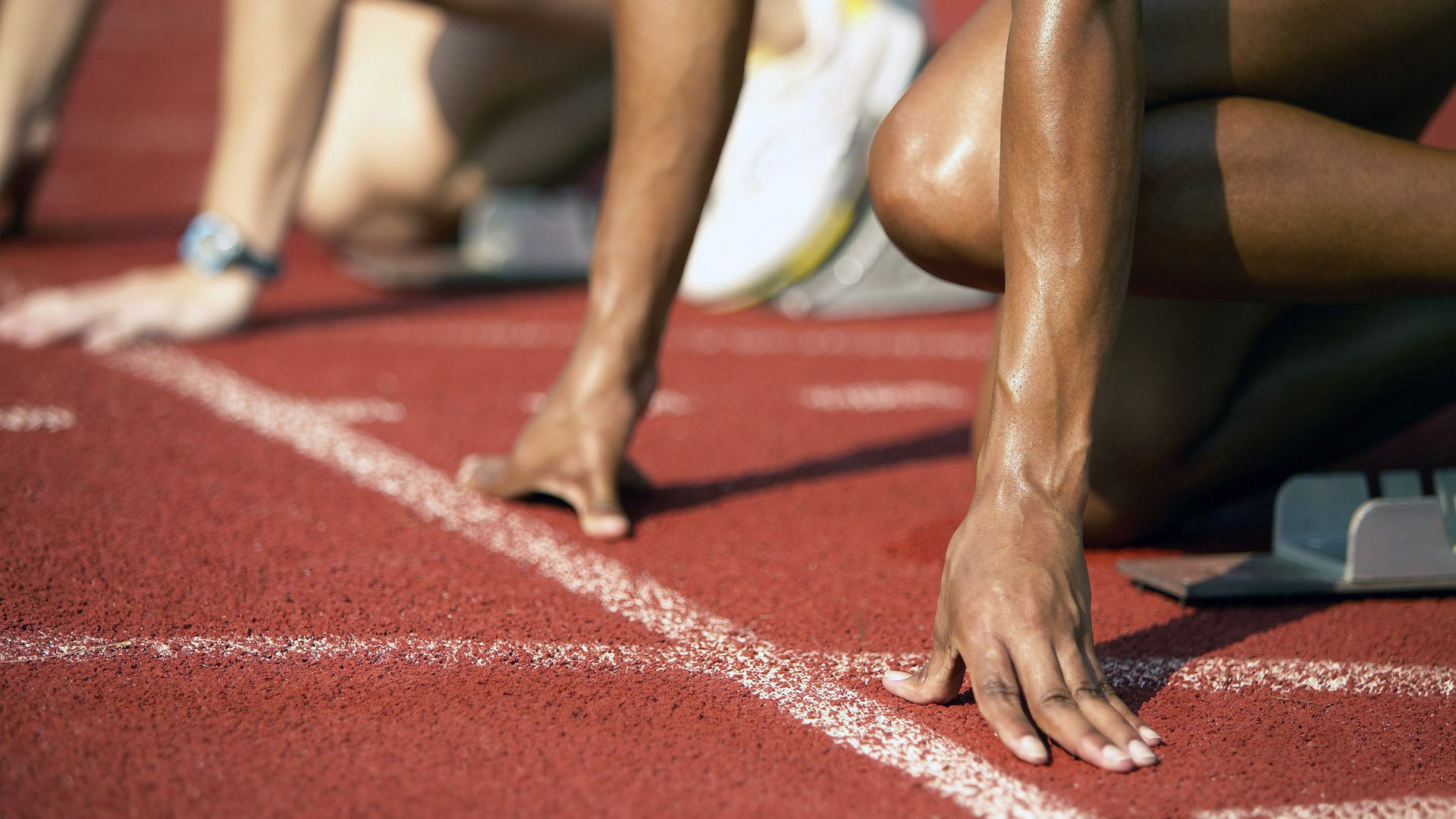 电竞与快消品行业的有效结合：品牌推广，用户覆盖，电竞行业和市场